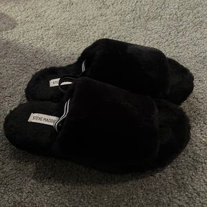 black steve madden slippers